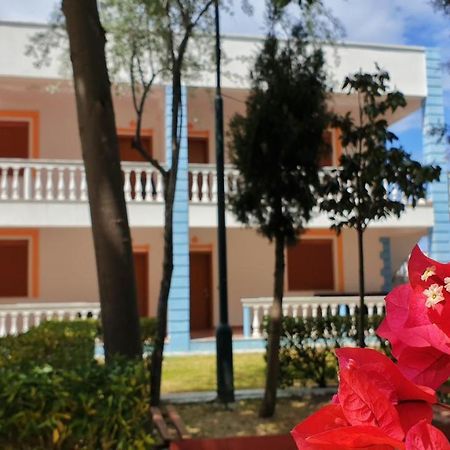 Vila Gridi- Apartamente Me Qera Spille Bagian luar foto